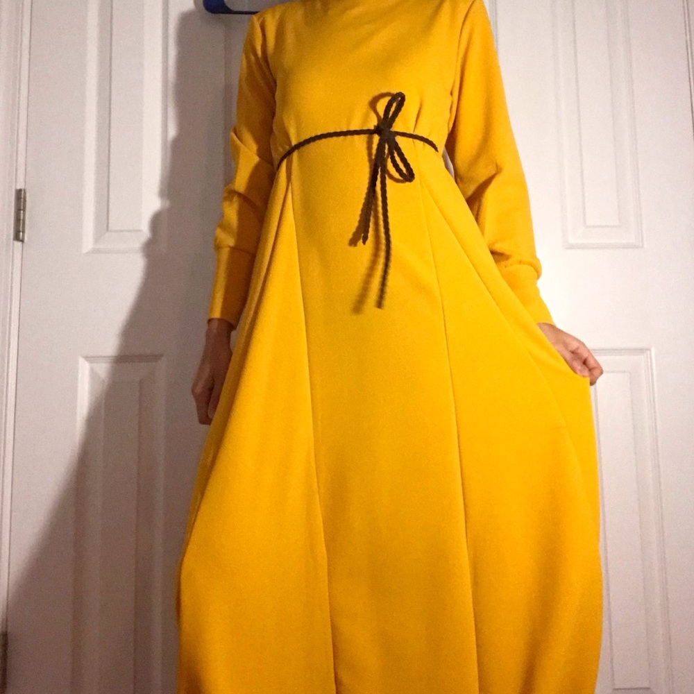 Yellow elegant dress